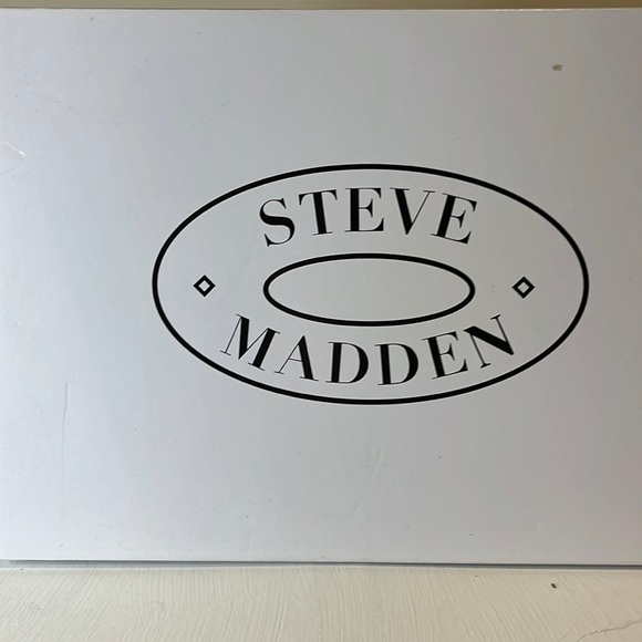 Steve Madden size 10 shoes, brand new in box - Picture 2 of 8